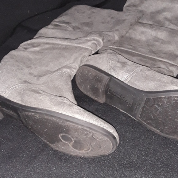 Gray Boots - Picture 3 of 4